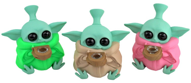 Baby Yoda Grogu Bubbler Water Pipe