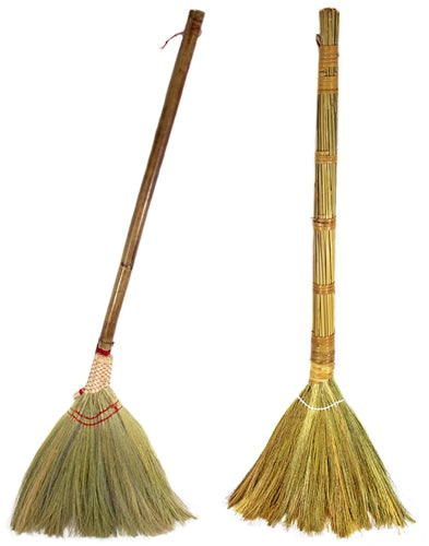 All Natural Vietnamese Straw Broom (40 Inch) 20pk Assortment